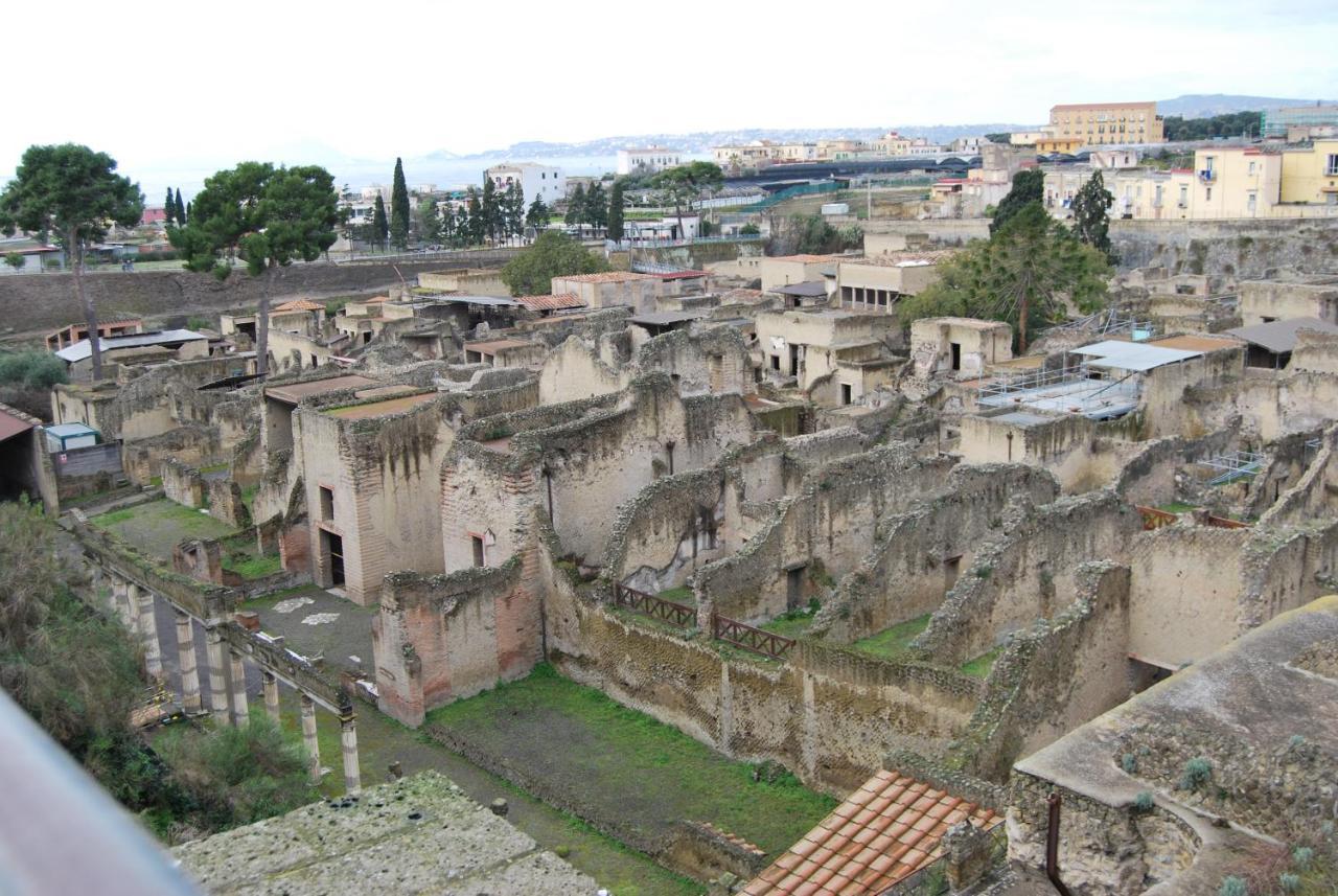 Il Giardino Dei Glicini Bed & Breakfast Ercolano Exterior photo